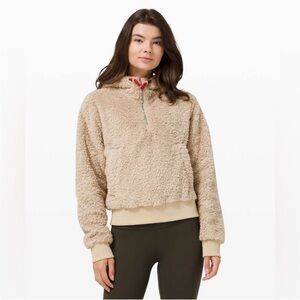 Lululemon-Oh So Sherpa- Pullover-Tan w/Red drawstring-Size 8-Worn 2x